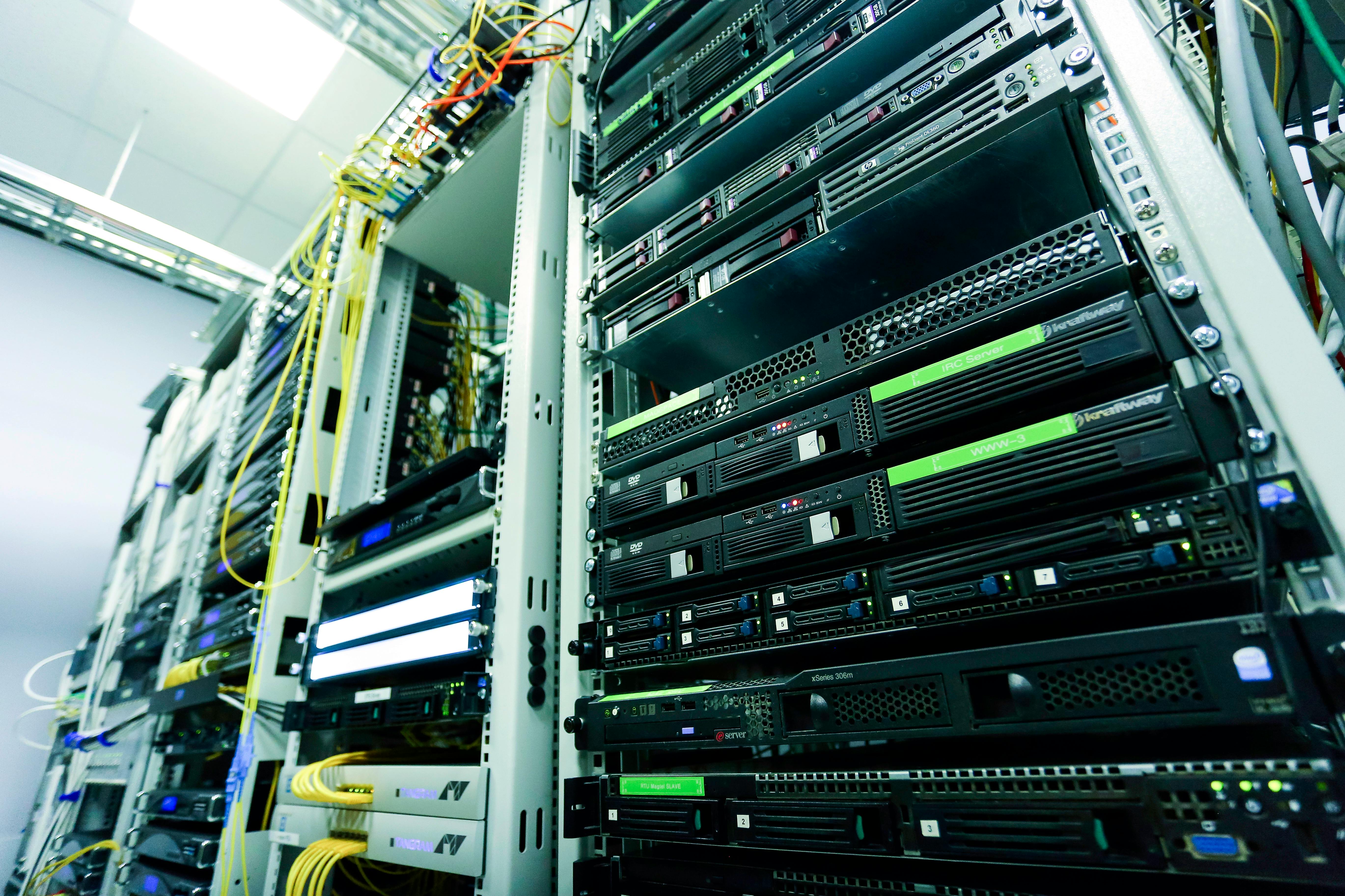 Image for High Availability Architecture: Your Guide to 99.999% Uptime